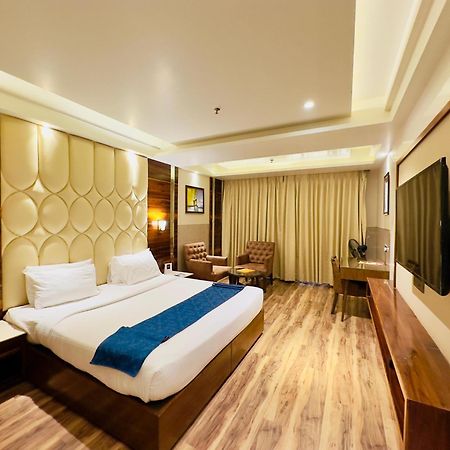 Hotel Vintage Zirakpur Chandigarh Panchkula Exteriör bild