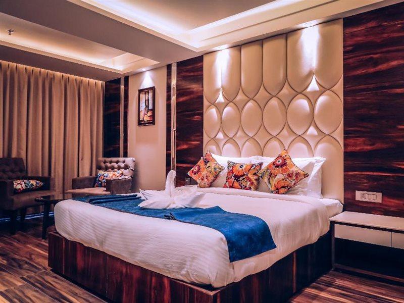 Hotel Vintage Zirakpur Chandigarh Panchkula Exteriör bild