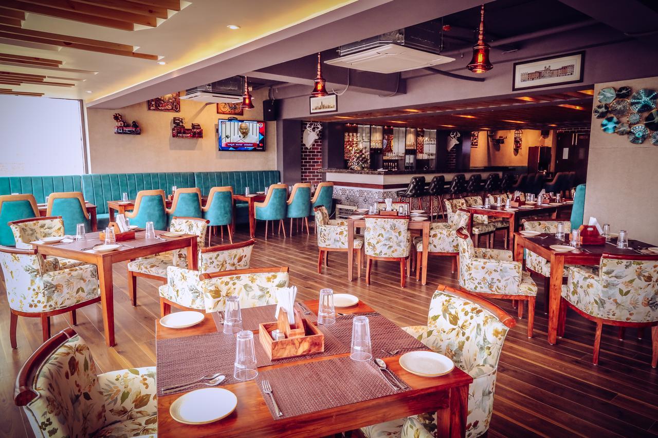 Hotel Vintage Zirakpur Chandigarh Panchkula Exteriör bild