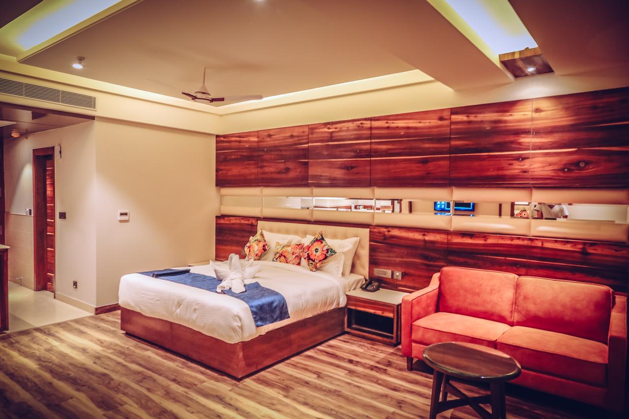 Hotel Vintage Zirakpur Chandigarh Panchkula Exteriör bild