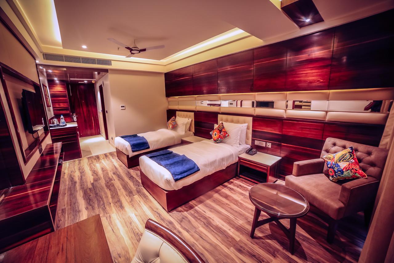 Hotel Vintage Zirakpur Chandigarh Panchkula Exteriör bild